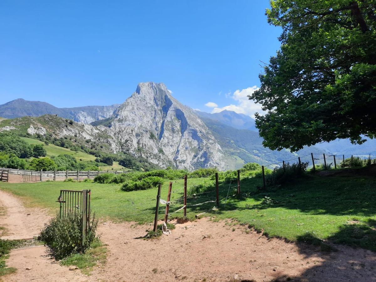 Hosteria Picos De Europa Potes Exterior foto